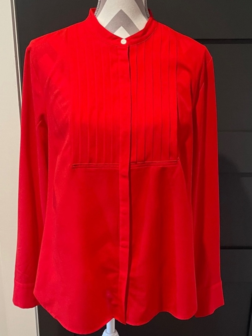 J.Crew Pleated Red Tuxedo Blouse Size L - Picture 2 of 8